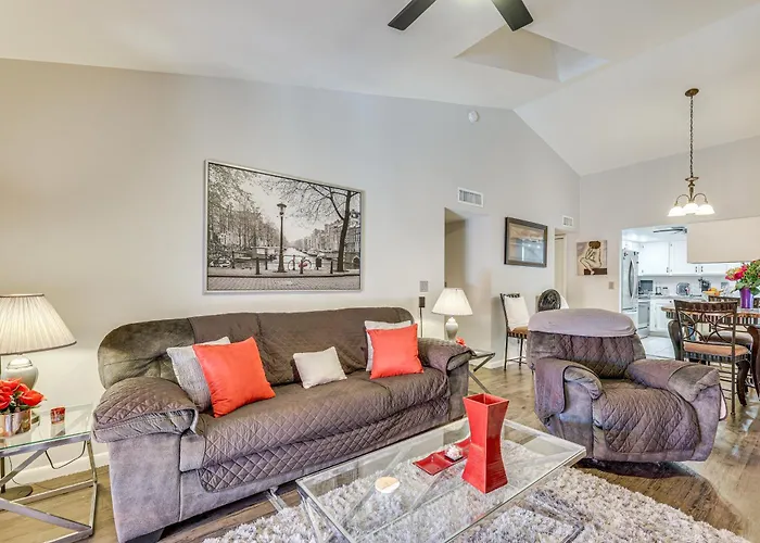 Haven W/ Patio, Heated Pool & Hot Tub Access * Mesa