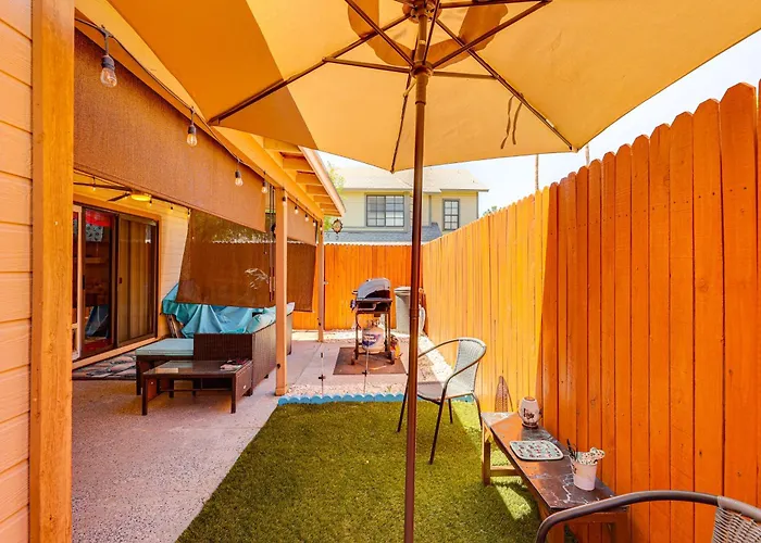 Haven W/ Patio, Heated Pool & Hot Tub Access Holiday home Mesa