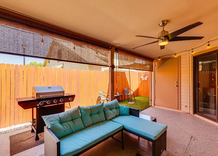 Holiday home Haven W/ Patio, Heated Pool & Hot Tub Access